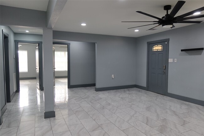 Building Photo - 13121 Unison Rd