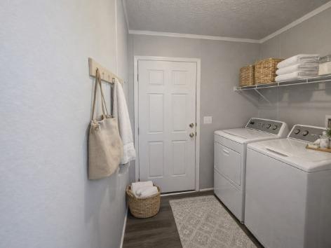 Building Photo - 77 Hollywood Dr