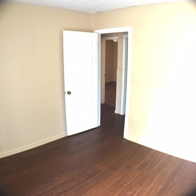 Building Photo - Lovely Home For Rent