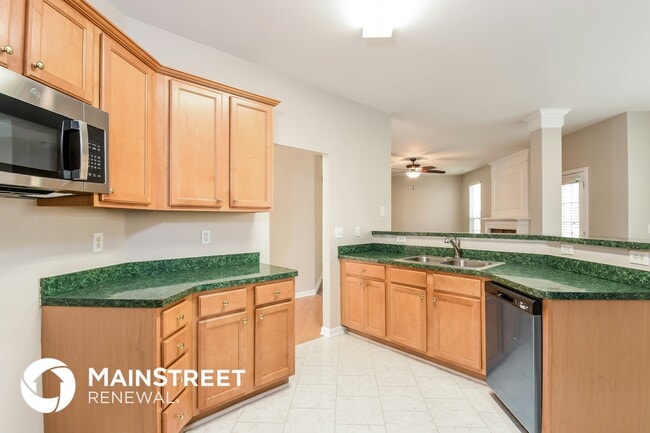 Building Photo - 549 Cascade Hills Ct SW