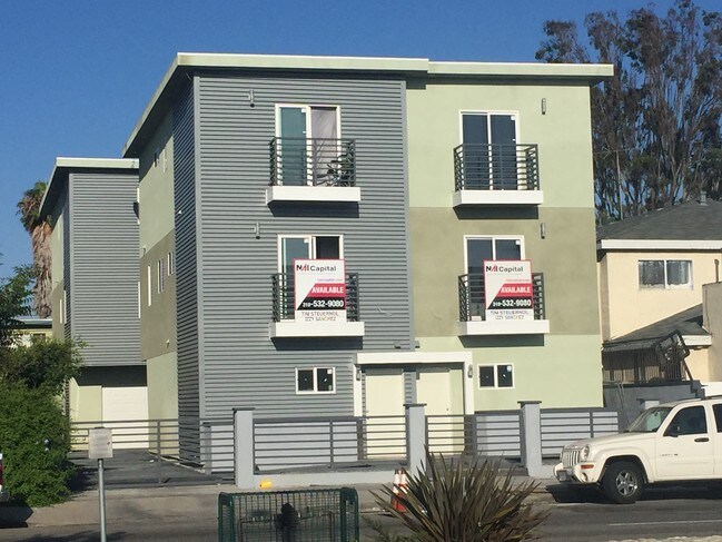 Building Photo - 20520 S Western Ave