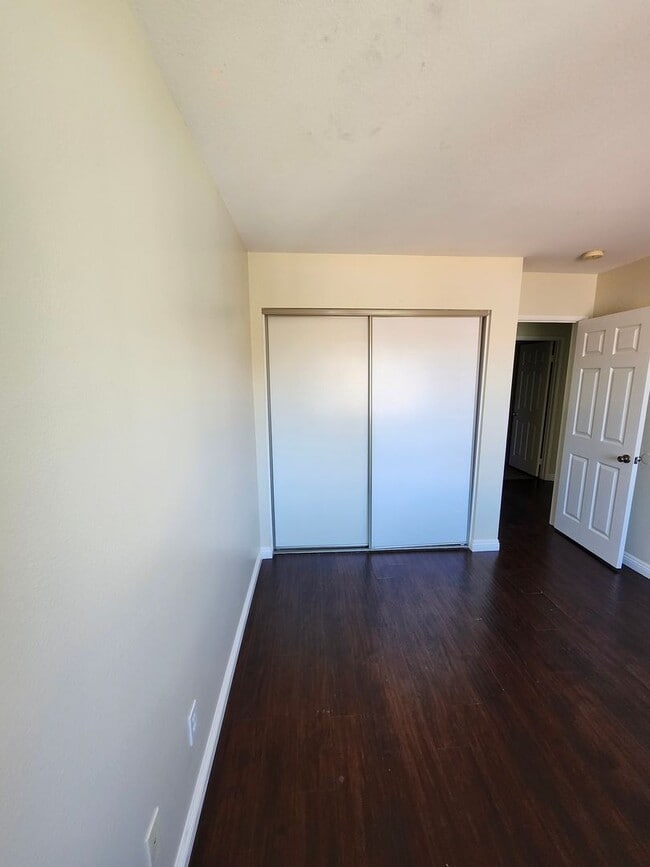 Building Photo - Beautiful two-story home located in the he...