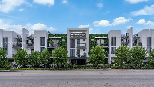 Building Photo - 1030 15th St