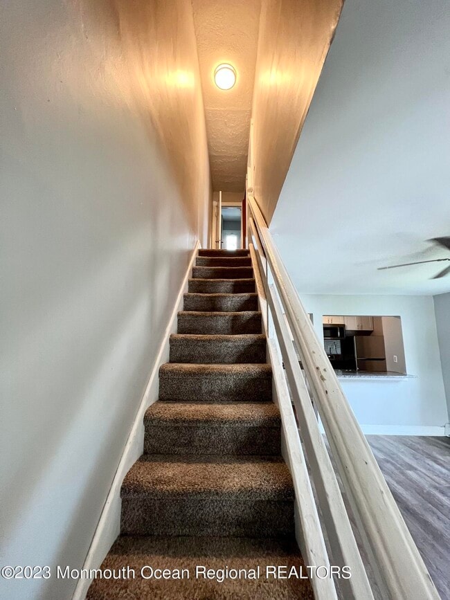 Building Photo - 614.5 Ocean Park Ave