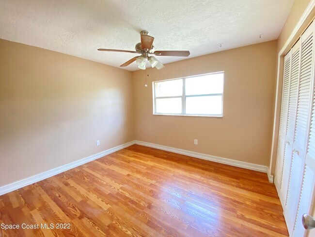 Building Photo - 288 Coral Way W