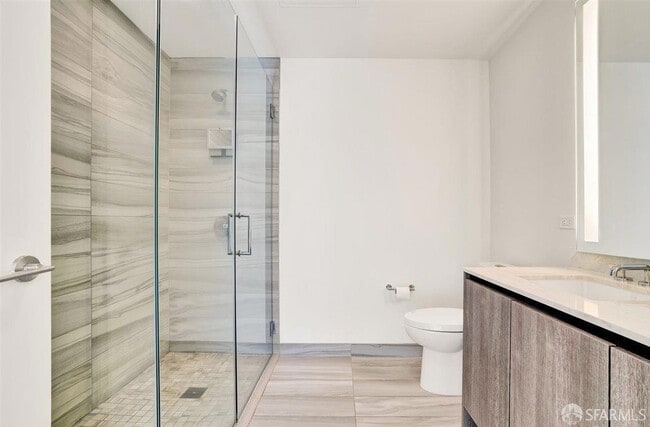 Building Photo - 338 Main St