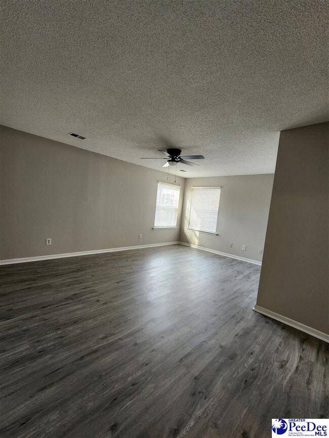 Building Photo - 2125 Sanderling Dr