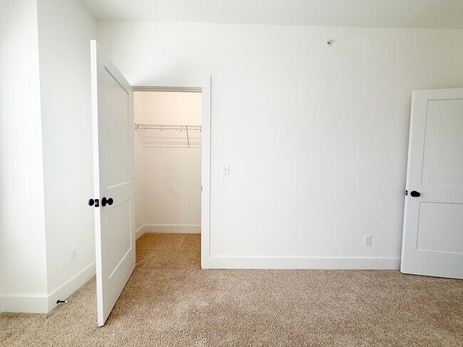 Building Photo - Spacious 4-Bedroom Home Near Tennessee Tech with Pool Access and Pet-Friendly Living