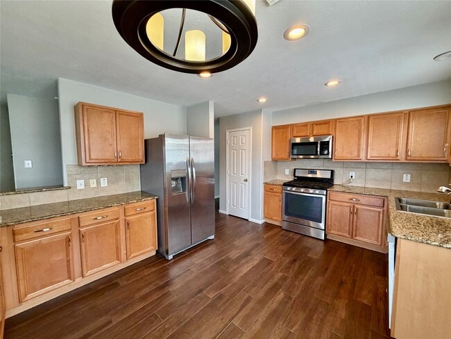 Building Photo - 25206 Barmby Dr