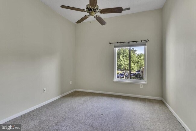 Building Photo - 11041 Villaridge Ct