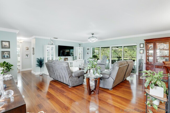 Building Photo - 22053 Flanders Ct