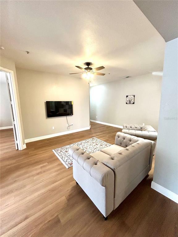 Building Photo - 5041 Sunridge Palms Dr