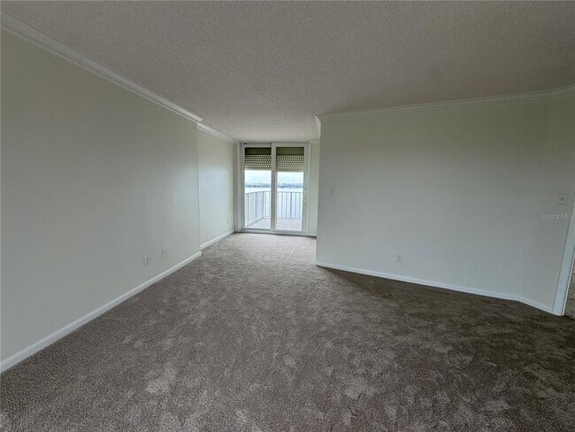 Building Photo - 2611 Bayshore Blvd
