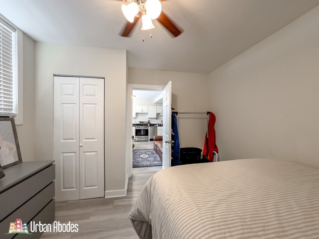 Building Photo - 730 W Roscoe St