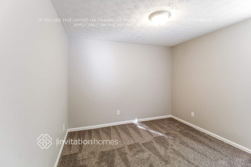 Building Photo - 3718 Dove Creek Cir SW