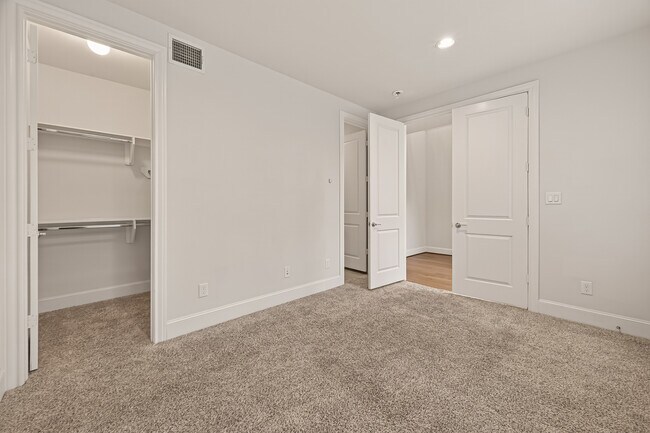 Building Photo - 9663 Kings Cross Station