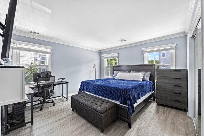 Master Bedroom - 13 Crystal Ln