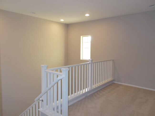 Building Photo - Spacious 3-Bed, 2-Bath Home in Prime Las Vegas Location