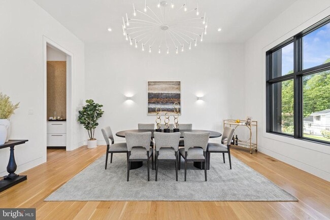 Building Photo - 3554 Military Rd