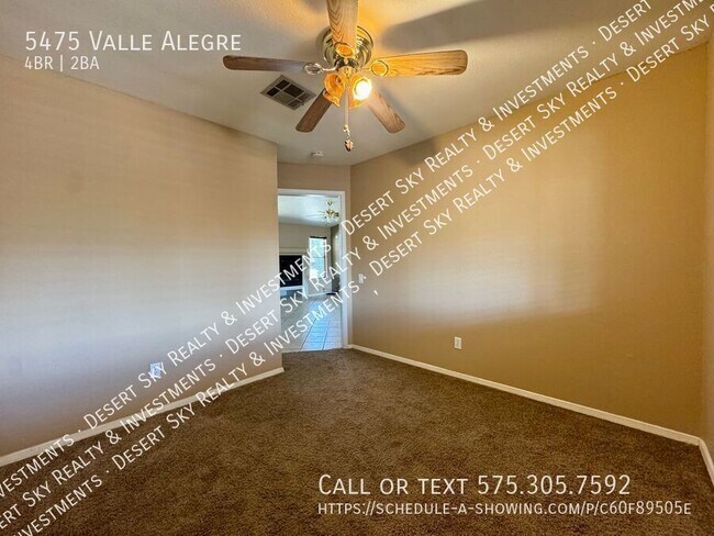Building Photo - 5475 Valle Alegre