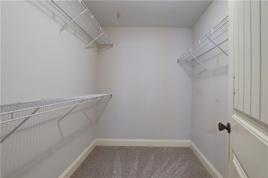 Building Photo - 1451 Primrose Park Rd