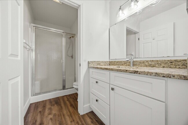 Building Photo - "Stylish Punta Gorda villa : 2-Bed, 2-Bath completely remodeled and is ready for you!!