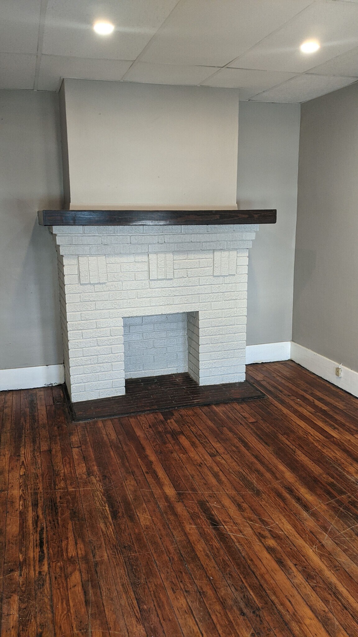 Building Photo - 77 Weyand Ave