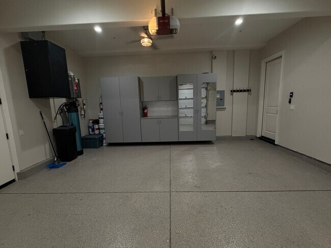 Building Photo - 1329 Bayberry View Ln