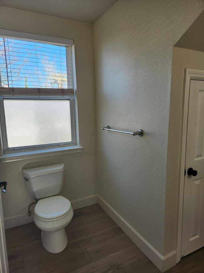 Building Photo - 1 Bdrm, 1 Bath ADU near Sutter Street - Hi...