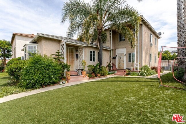 Building Photo - 1708 S Crescent Heights Blvd