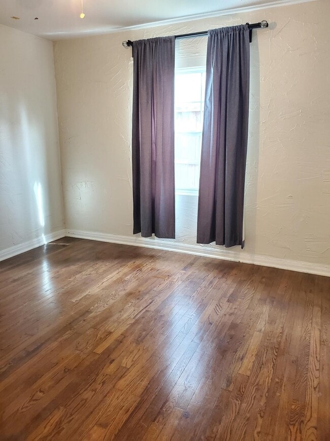 Building Photo - 1514 Zora St