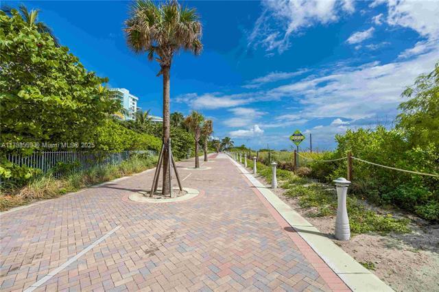 Building Photo - 5055 Collins Ave