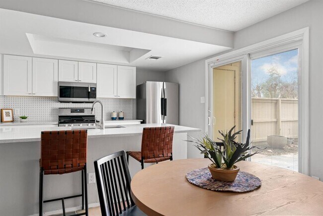 Building Photo - 8340 Fathom Cir
