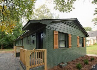 Building Photo - Adorable Two Bedroom Duplex in NODA!