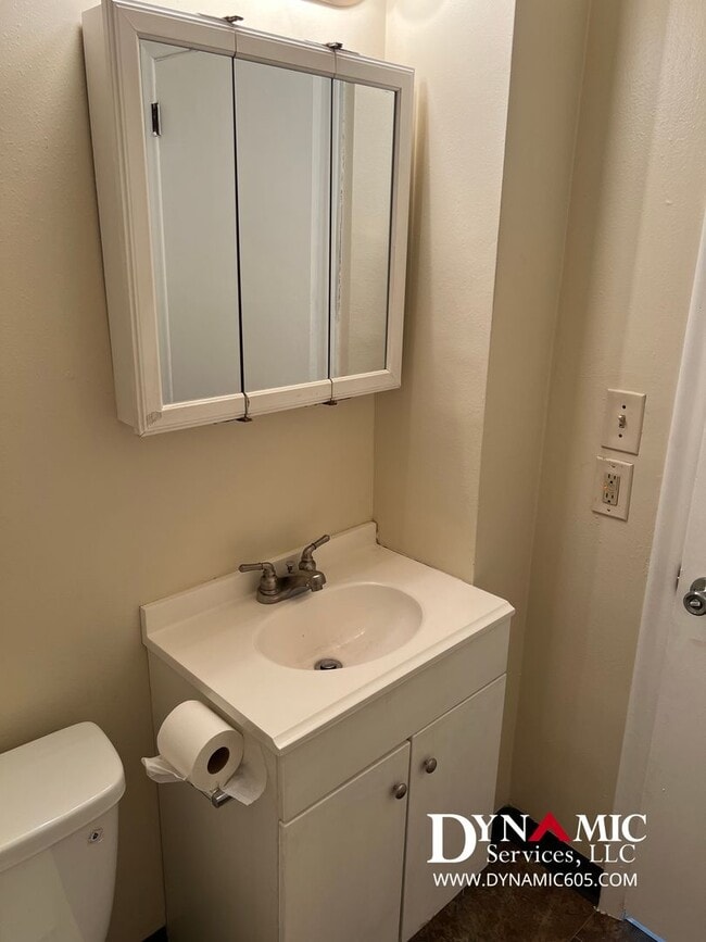 Building Photo - Updated 4 Bedroom, 2 Bathroom House By Augustana University