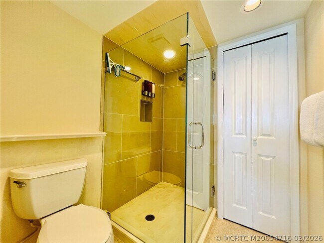 Building Photo - 10044 S Ocean Dr