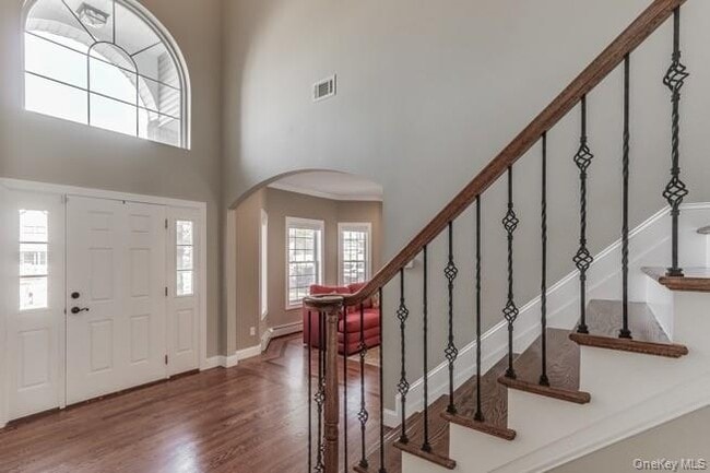 Building Photo - 5 Fant Farm Ln