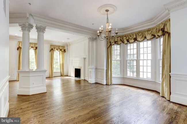 Building Photo - 7233 Addington Dr