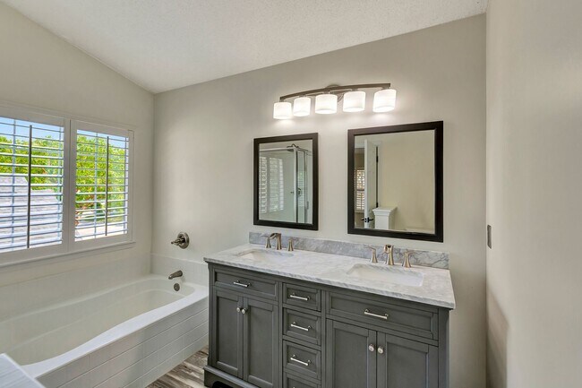 Building Photo - Elegant Living in the Heart of Seaside Farms