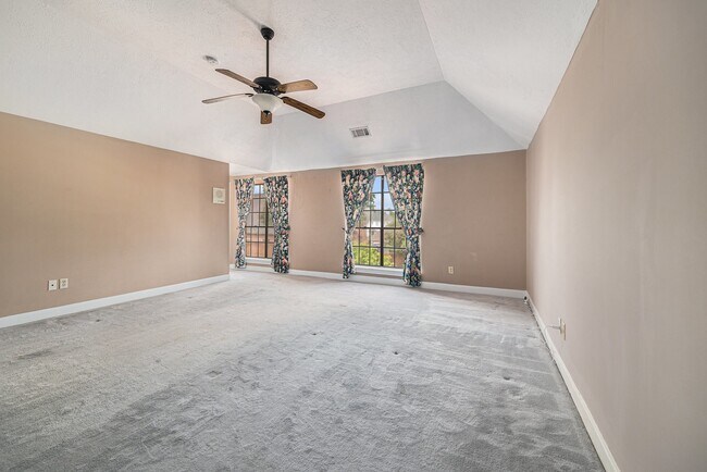 Building Photo - 7415 Naremore Dr