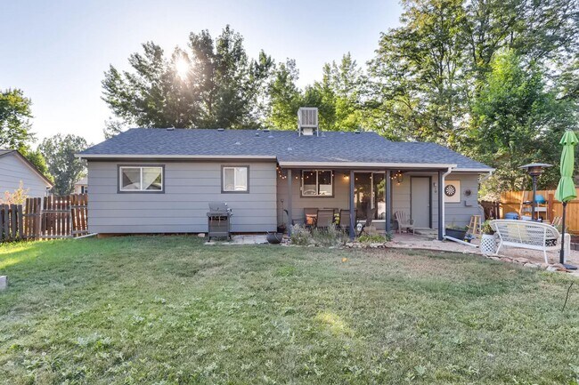 Building Photo - Bright & Cozy 3-Bedroom in the Heart of Longmont!