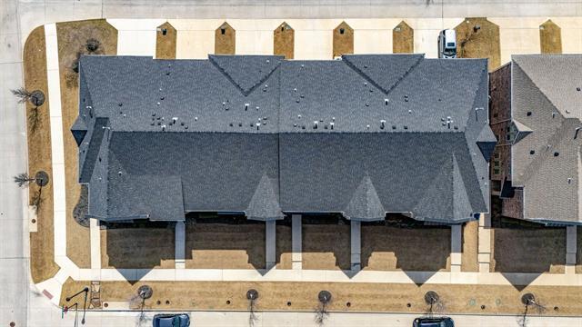 Building Photo - 3773 Wellesley Ave