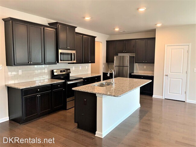 Building Photo - 3 br, 2.5 bath House - 1518 Ashbrooke Trace