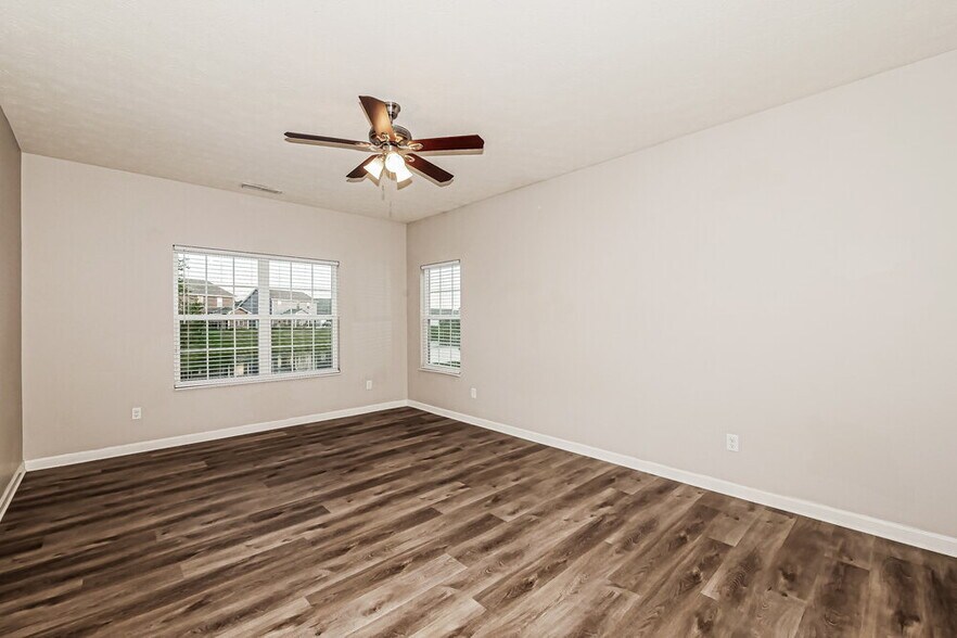 Building Photo - 2255 Silver Spoon Dr