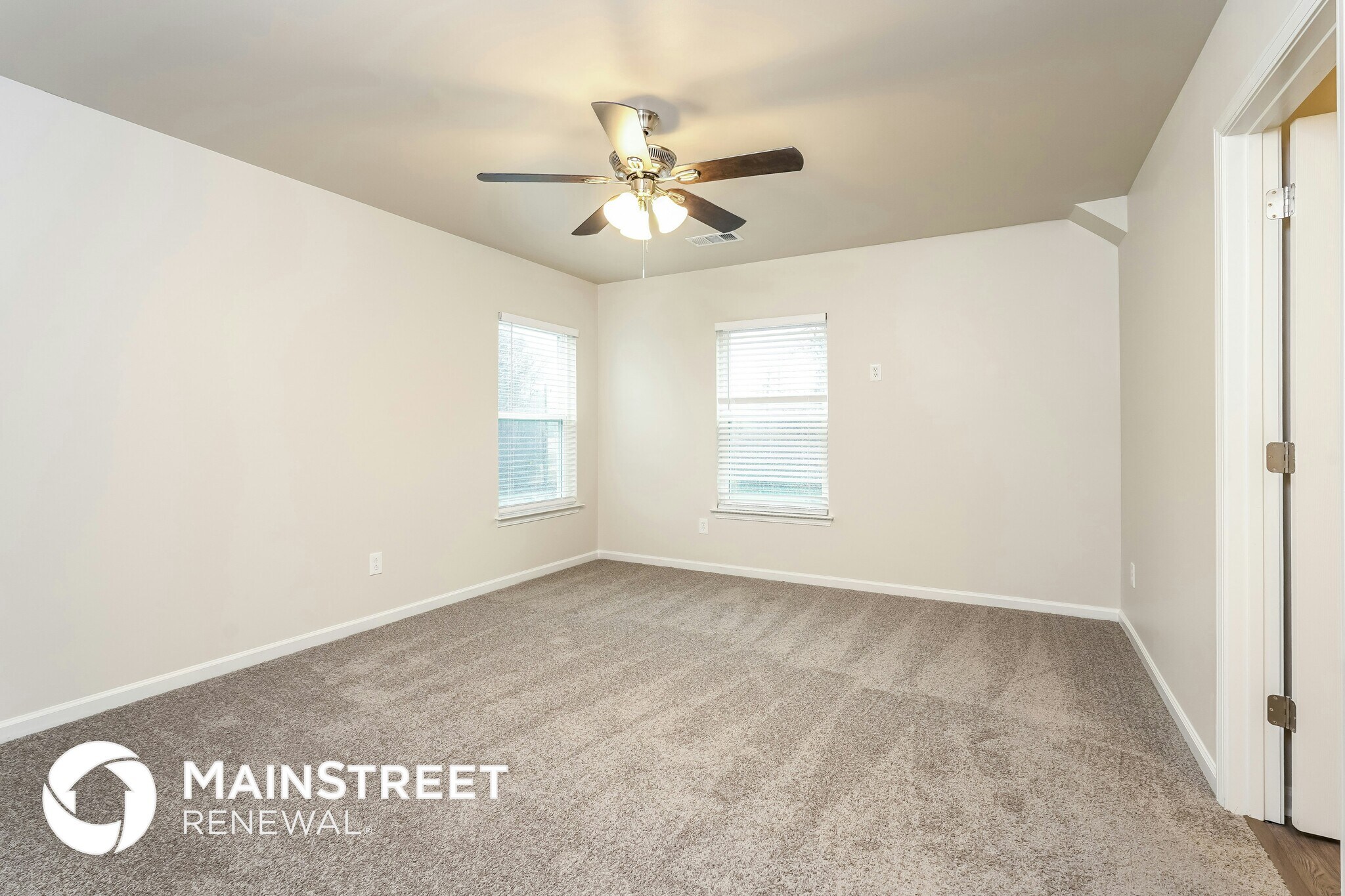 Building Photo - 3717 Whitworth Dr