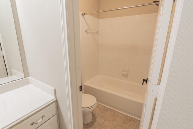 Building Photo - 22626 Goss Spring Ct