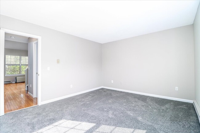 Building Photo - 26 Glen Ridge Ct