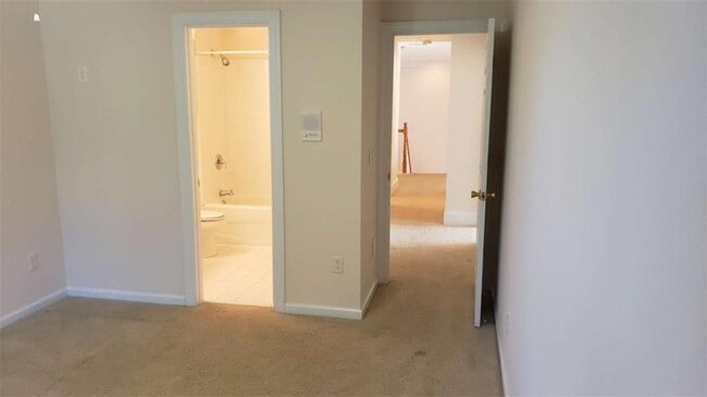 Building Photo - 3281 Winthrop Cir