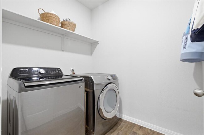 Building Photo - 128 Finley Rae Dr