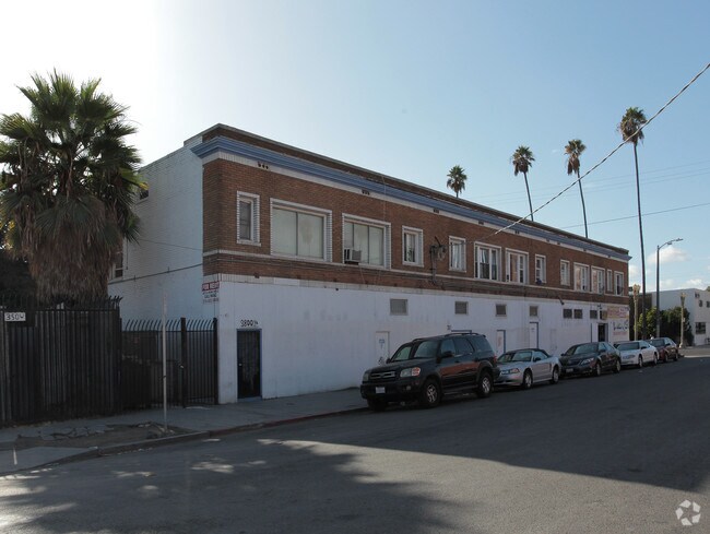 Building Photo - 3800 S Grand Ave